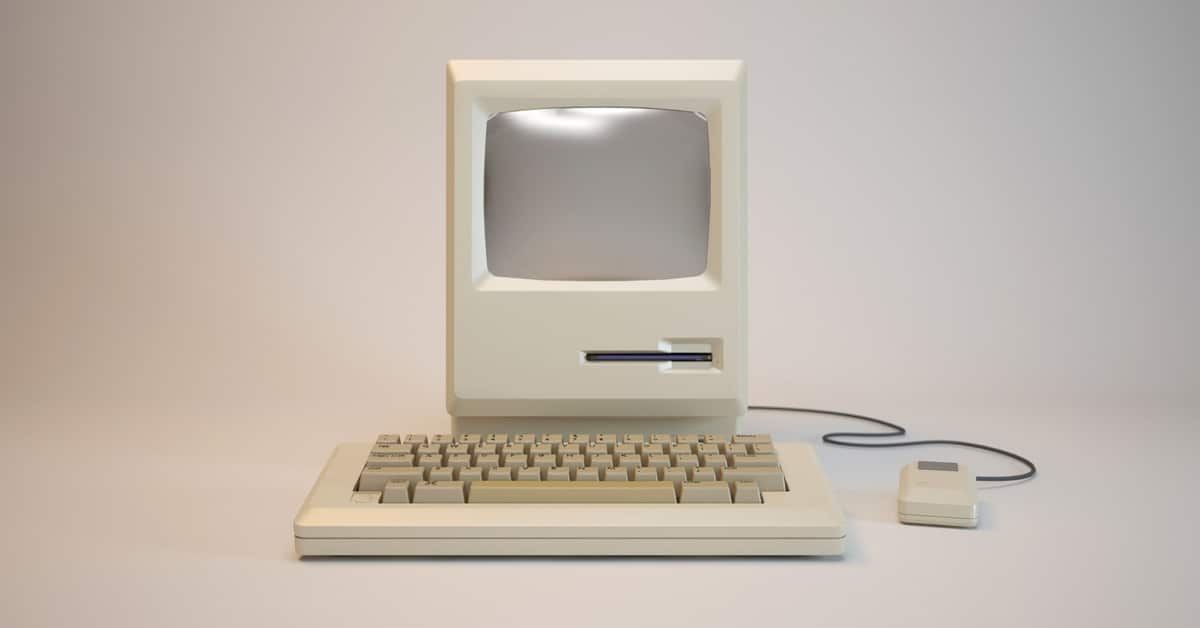 old-apple-computer-wide-jan16
